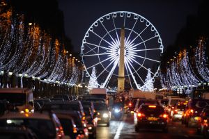 ΠΑΡΙΣΙ , 5 μέρες,  Μια βόλτα στην Χριστουγεννιάτικη Αγορά του Παρισιού...".  Παρίσι - Λούβρο-Disneyland – Μονμάρτη , από 399 !   