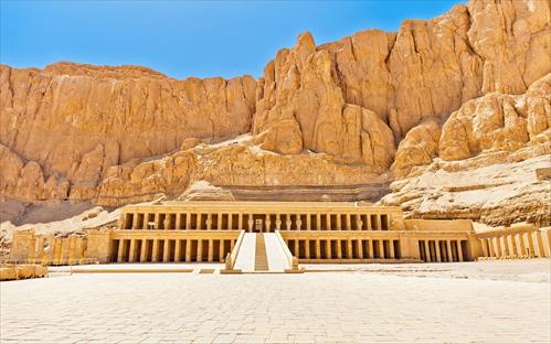shutterstock_179108273Hatshepsut-temple-at-west-bank-of-Luxor_-Egpyt