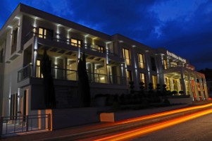 ESPEROS PALACE HOTEL 4*, Καστοριά, Χριστούγεννα 2023 - Πρωτοχρονιά-Φώτα 2024, από 137€ το δίκλινο με πρωινό 