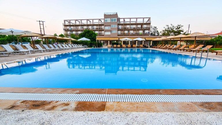 AQUA MARE Resort, 3* - ΜΕΛΙΣΣΙ  ΞΥΛΟΚΑΣΤΡΟ! ΚΑΛΟΚΑΙΡΙ 2022, από 99 ευρώ το δίκλινο, με  πλήρη ημιδιατροφή  !
